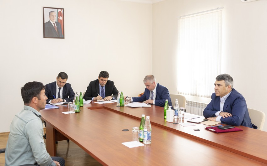 İnam Kərimov Qusarda vətəndaşları qəbul edib