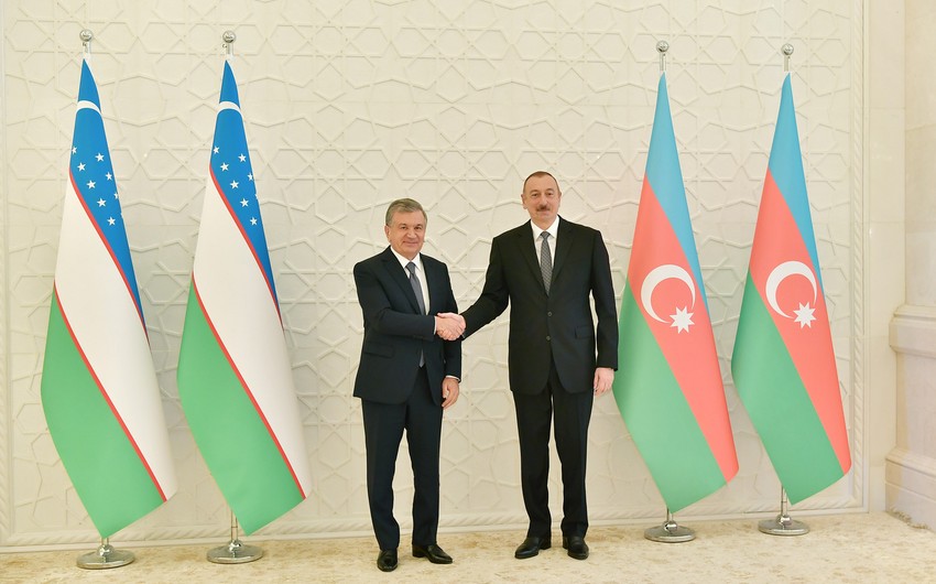 Şavkat Mirziyoyev Azərbaycan Prezidenti İlham Əliyevi təbrik edib