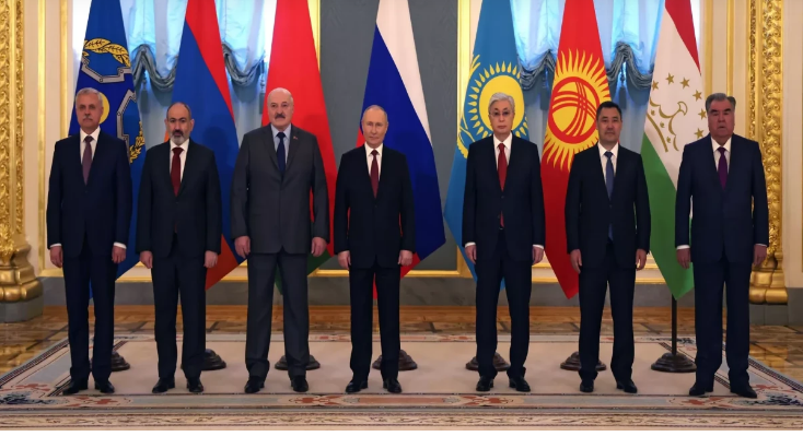 Putin KTMT liderlərini müharibənin gedişatı barədə məlumatlandırıb