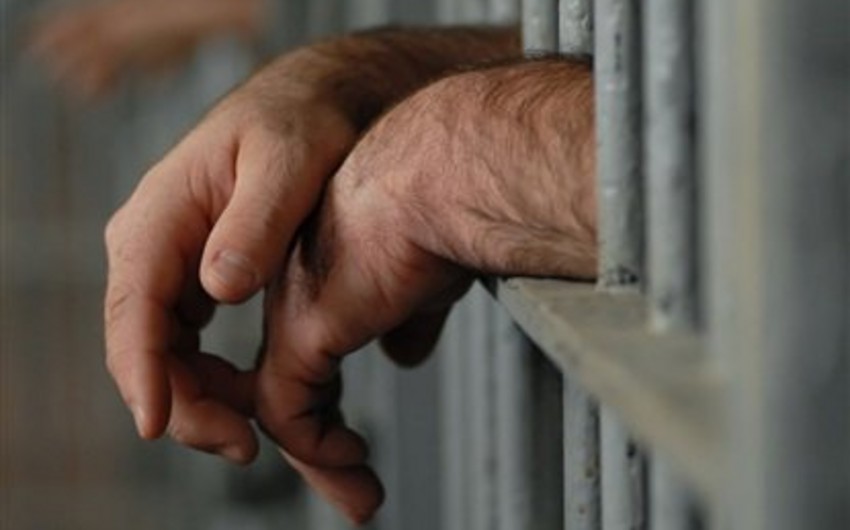 Güclü təsir edən maddələri satanlar 10 il həbs olunacaq