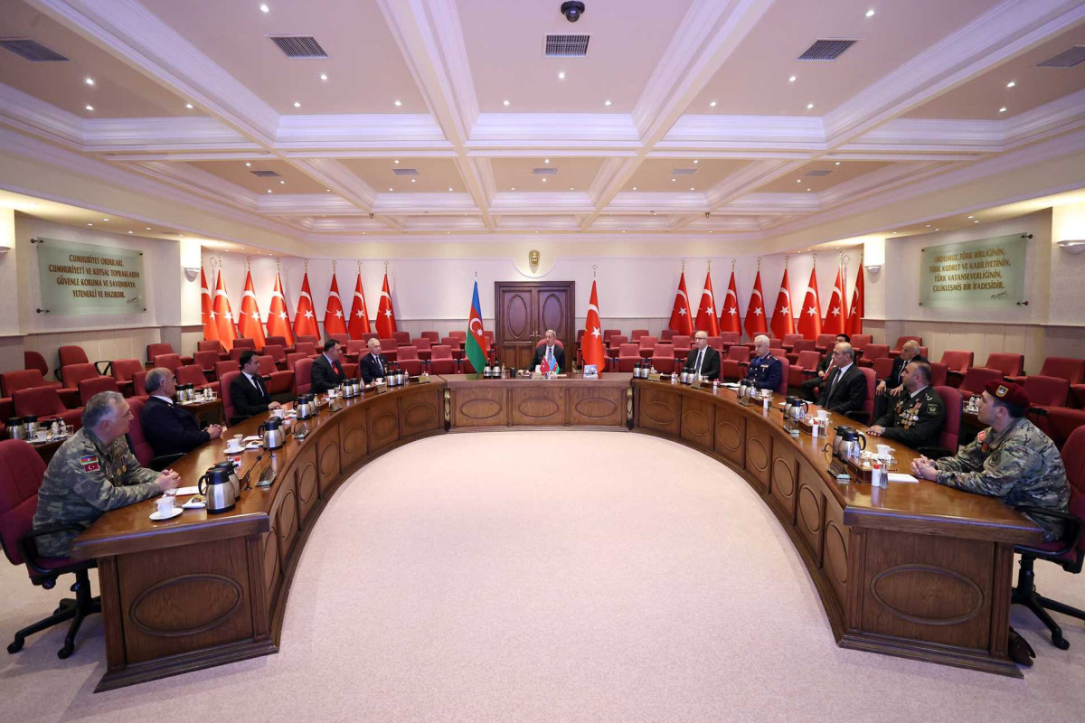 Akar: 