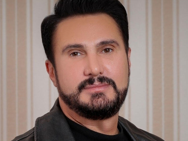 Toya gedəndə özü ilə termos aparan azərbaycanlı müğənni