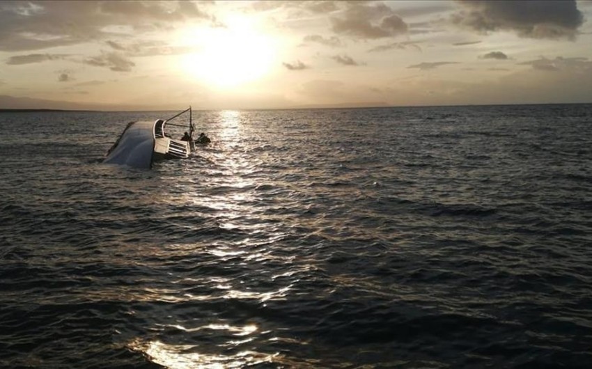 Tunis sahillərində miqrant gəmisi batıb, 4 nəfər ölüb