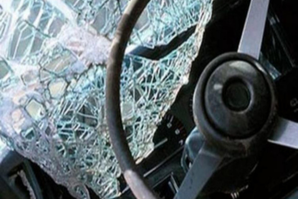 Şamaxıda minik avtomobillər toqquşub, yaralılar var