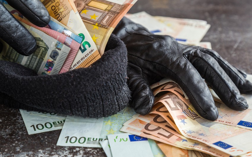 Bakıda evdən oğurluq edilib