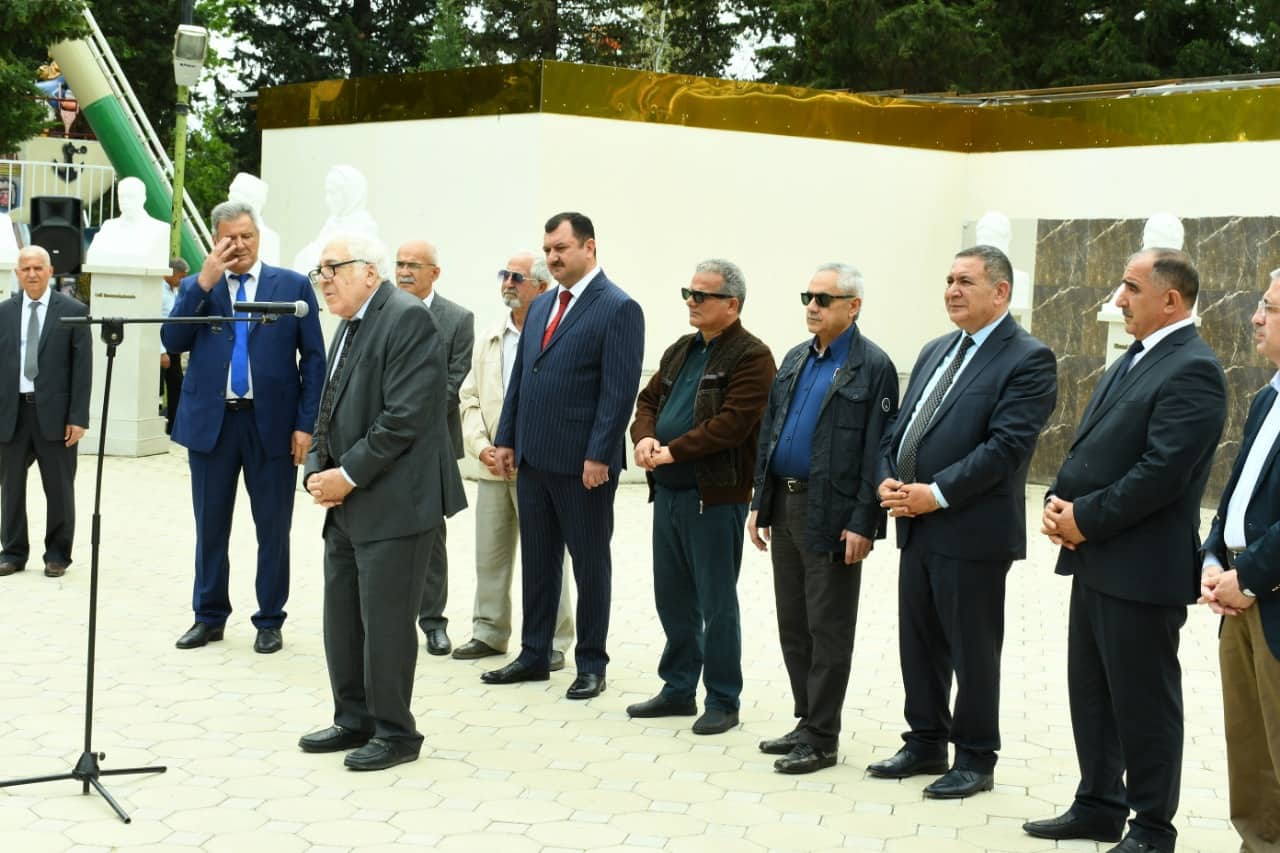 Xalq şairi Fikrət Qocanın yaradıcılığına həsr olunmuş xatirə gecəsi keçirilib.