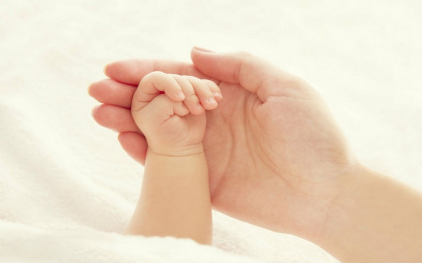 Son beş ildə doğumu qeydə alınmamış uşaqların sayı açıqlanıb