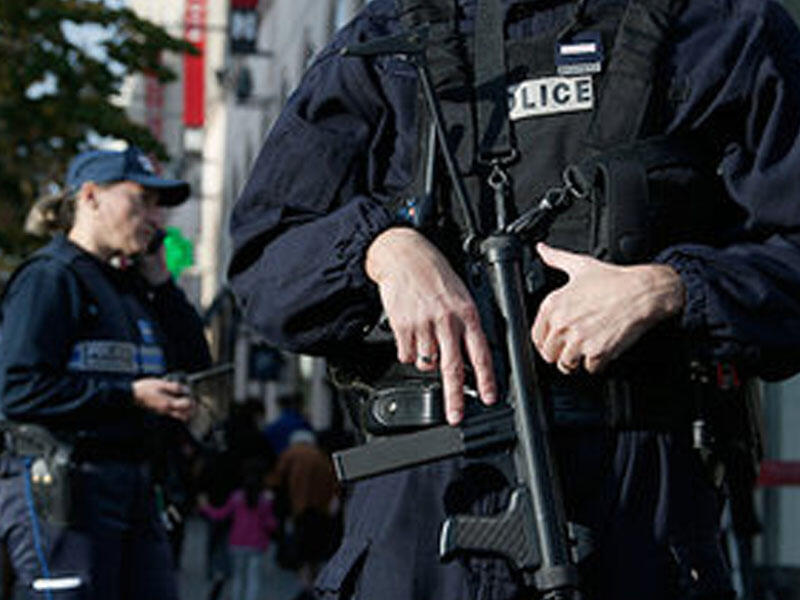 Fransada Qətər səfirliyinin mühafizəçisi öldürülüb