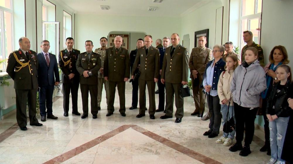 Xarici dövlətlərin hərbi attaşeləri Naxçıvana səfər ediblər - FOTO