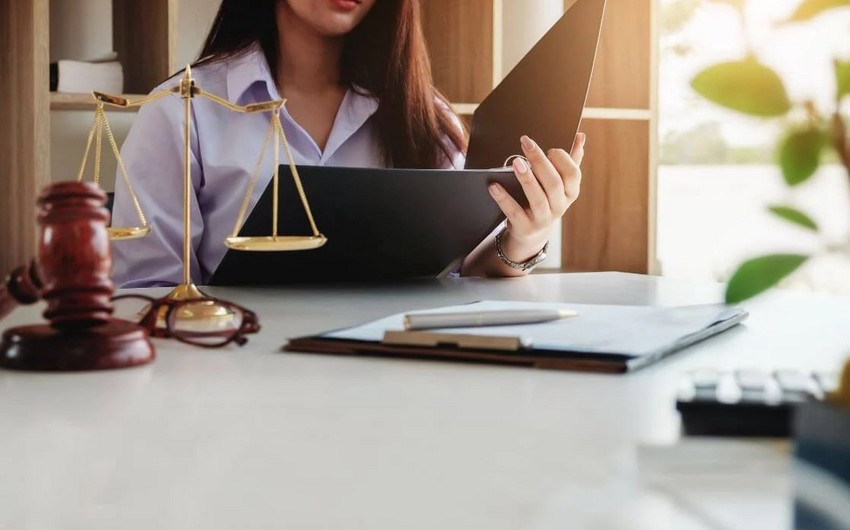 Число женщин-адвокатов в Азербайджане превышает 300 человек