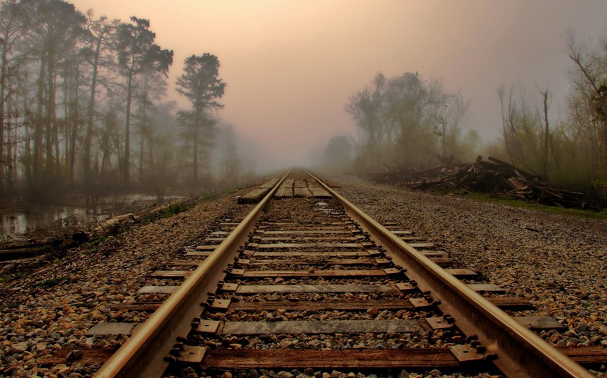 Salyanda qatar kişini vurub