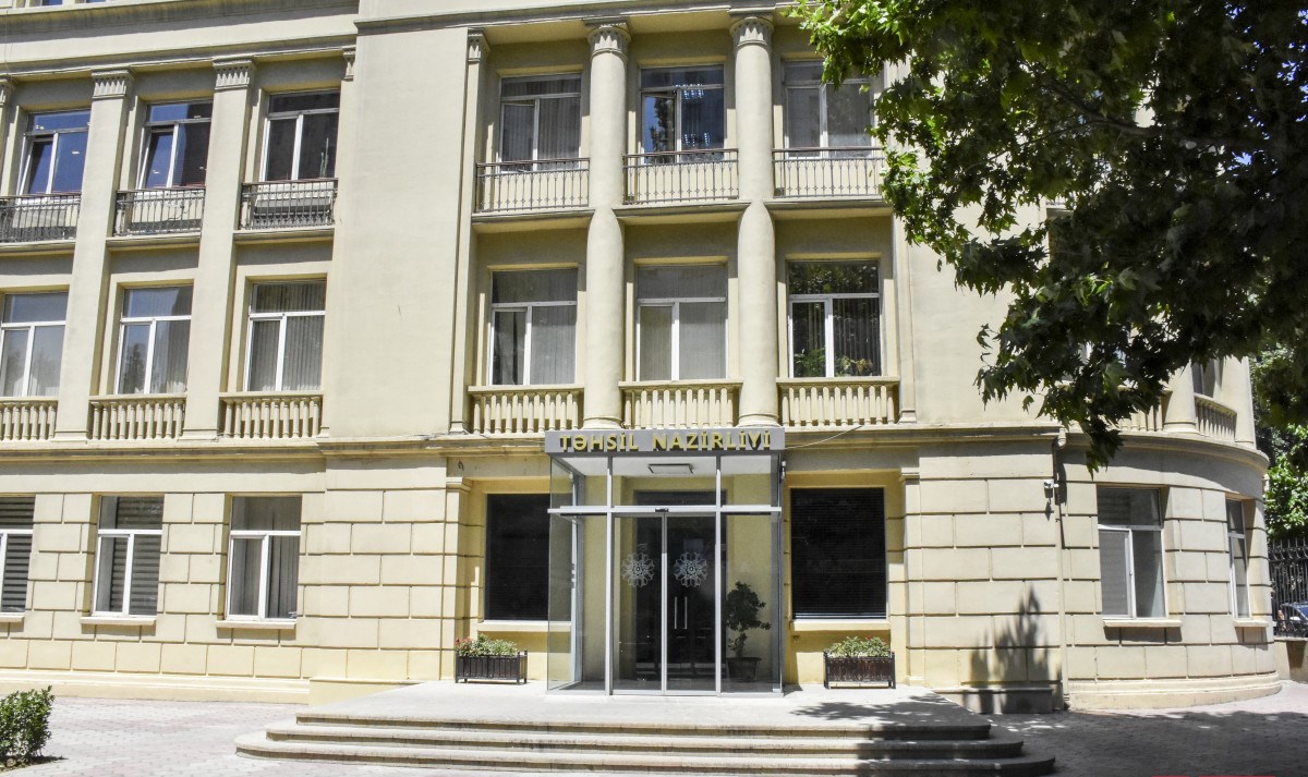 Müstəqillik günündən sonra 5 günlük məktəblərdə ilk iş günü 31, 6 günlüklərdə 30 mayda olacaq