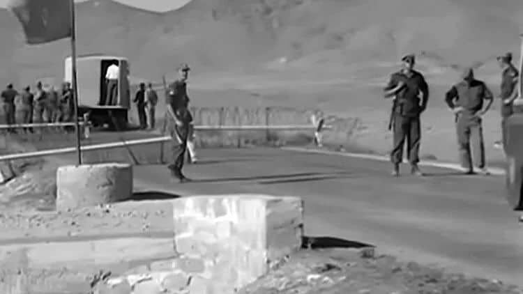 Yunan televiziyasında qan donduran etiraf: 68 TÜRKÜ GÜLLƏLƏYİB ÇUXURA ATDILAR