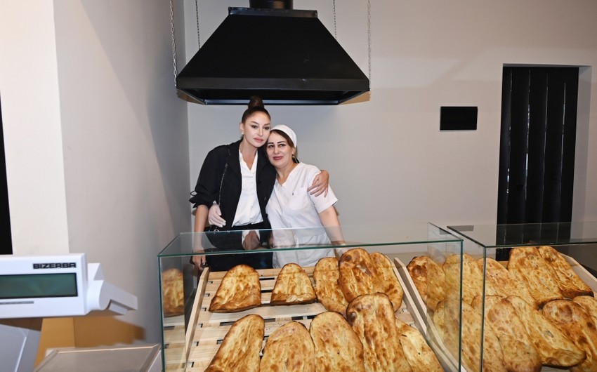 Mehriban Əliyeva Zəngilanda çörək kəsib - VİDEO