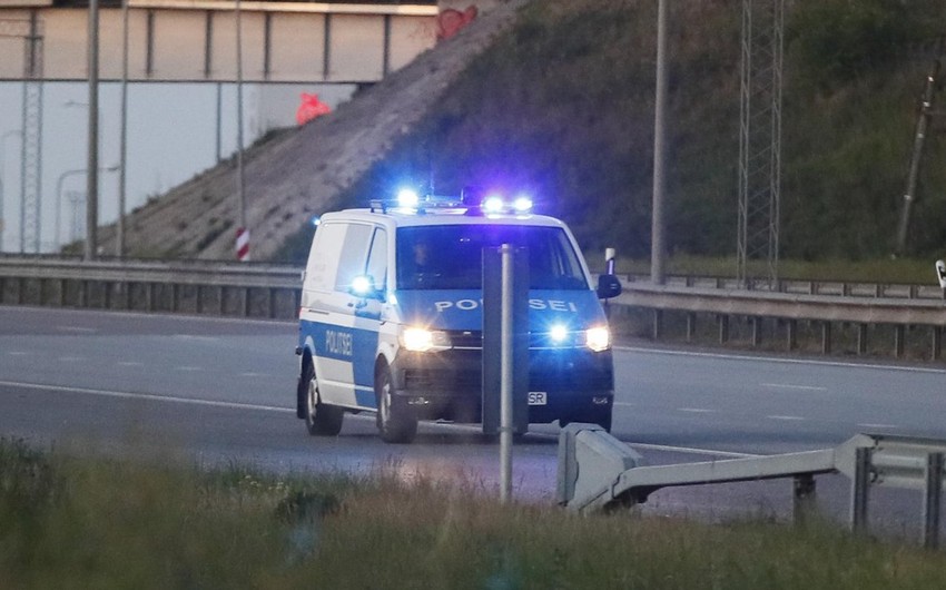 В Испании полицейская машина сбила трех человек