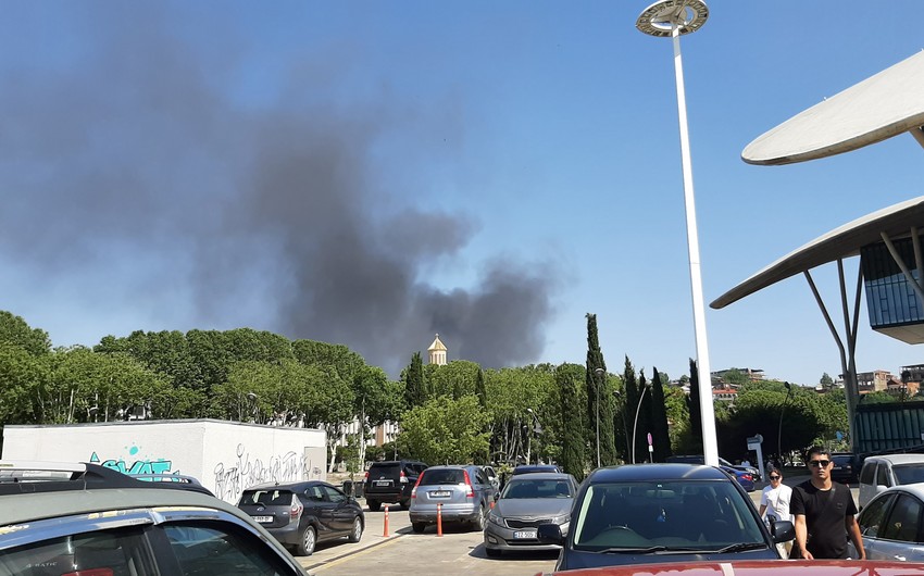 Tbilisidə güclü yanğın başlayıb