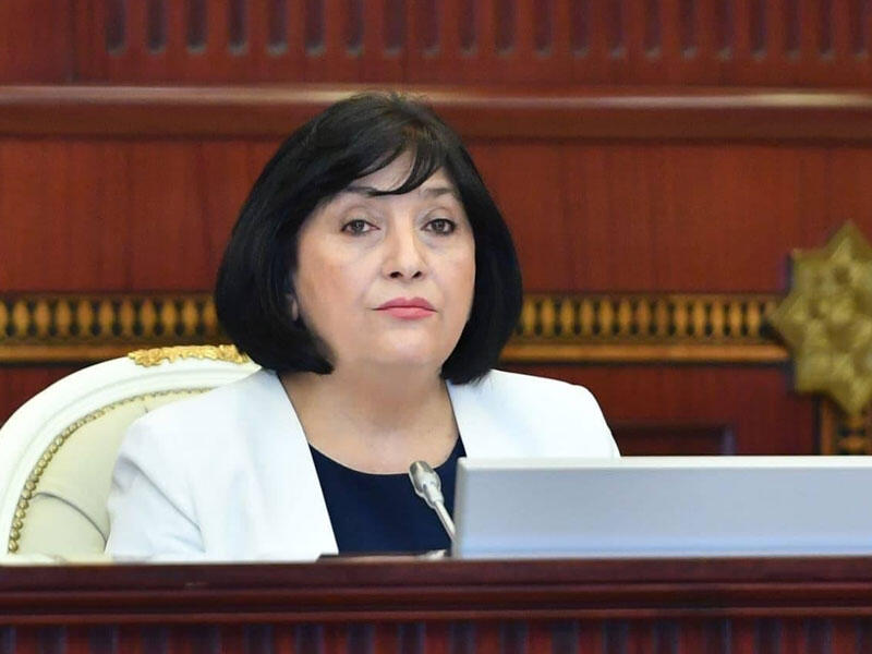 Milli Məclisin sədri növbədənkənar sessiyanın çağırılması haqqında sərəncam imzalayıb