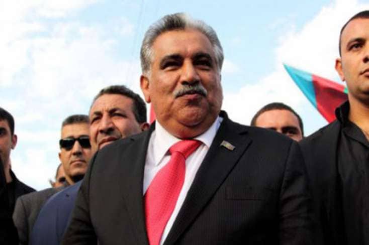 İcra başçısı sakinlərə MEYDAN OXUYUR... - 