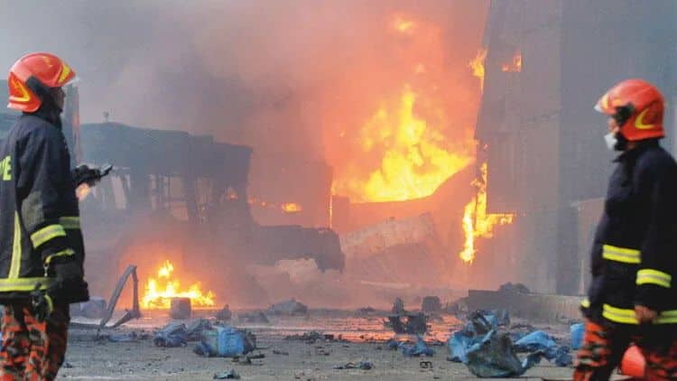 BANQLADEŞDƏ YANĞIN: 49 NƏFƏR HƏYATINI İTİRİB