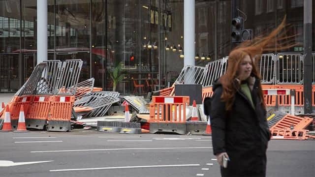 FRANSADA QASIRĞA BAŞ VERİB: 1 nəfər ölüb, 35 nəfər yaralanıb