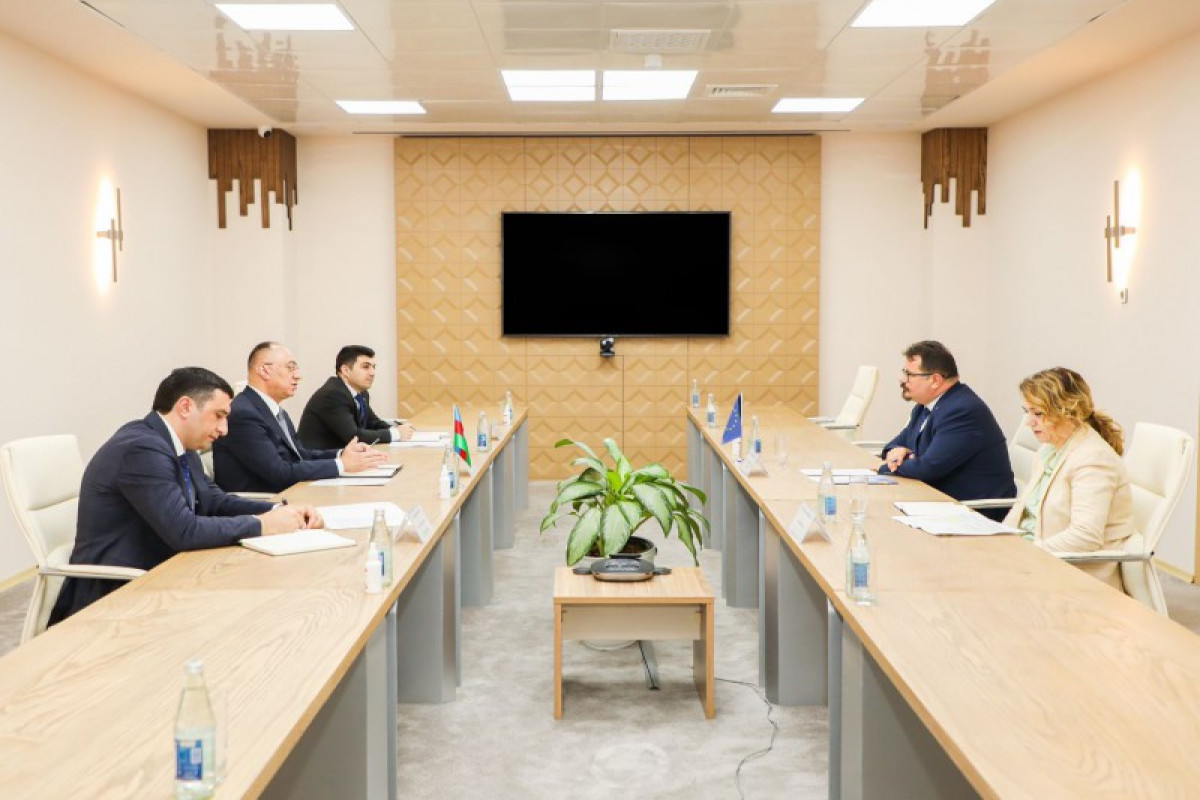 Aİ səfiri Ermənistanın Qarabağda qanunsuz şərab istehsalı barədə məlumatlandırılıb