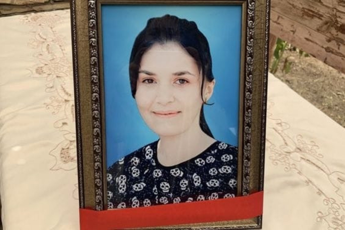 Prokuror arvadını qətlə yetirən şəxsə 16 il həbs cəzası istəyib