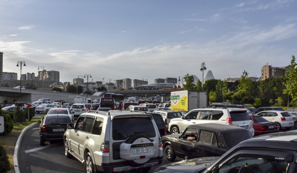 Bakıda sıxlıq olan küçə və prospektlər - SİYAHI