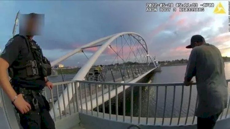 ABŞ-da polislər çayda boğulan adama kömək etmədilər