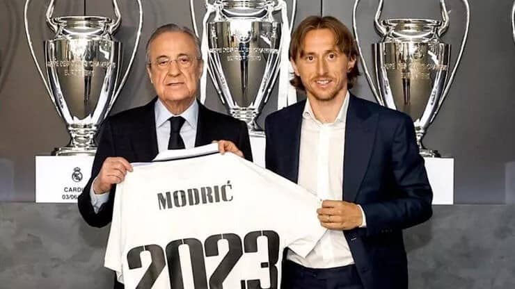 Modric 1 il daha Real Madriddədi