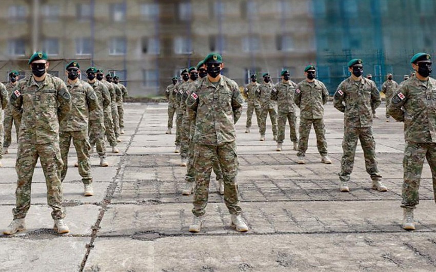 Gürcüstanda hərbi xidmət müddəti azaldılır