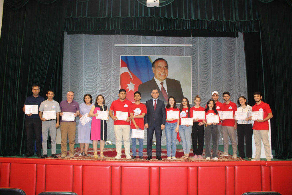 Mingəçevir Dövlət Universitetini “TEKNOFEST Azərbaycan”da təmsil etmiş  komandalar ilə görüş keçirilib