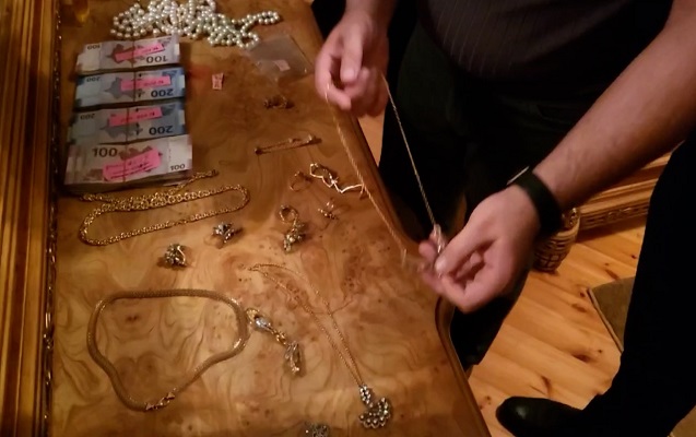 Dörd evdən 113 minlik oğurluq etdi