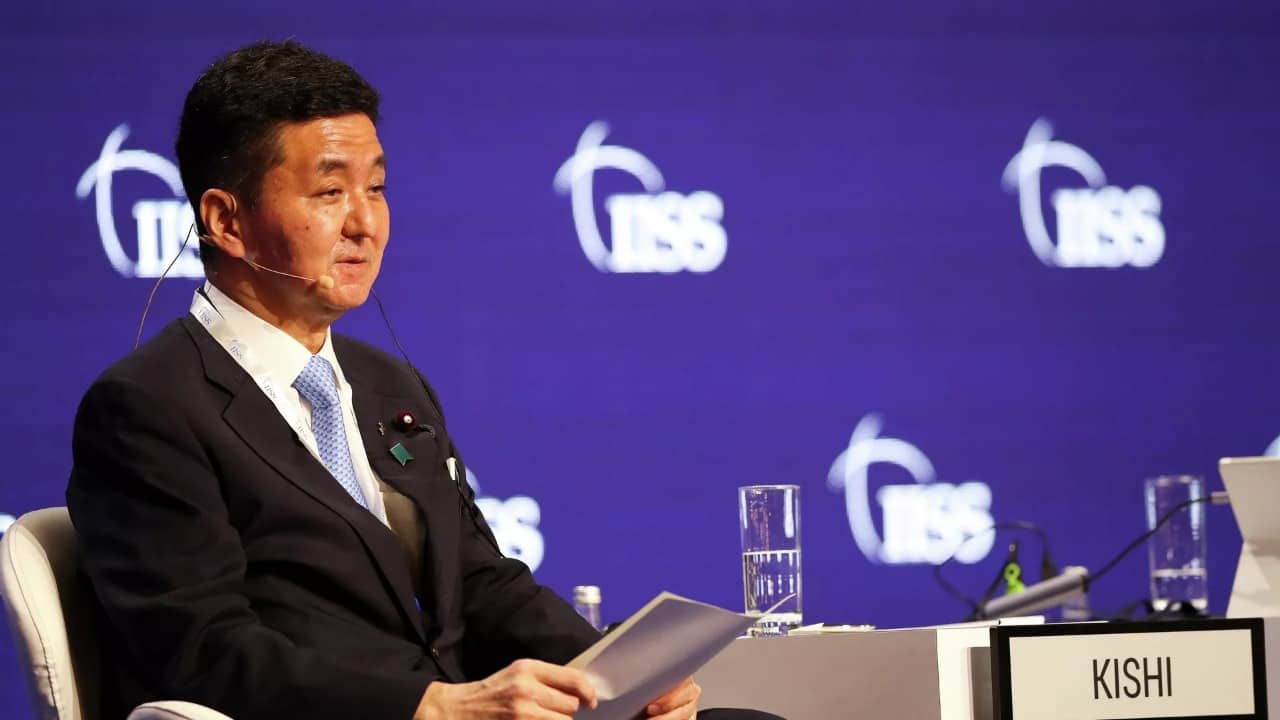 Yaponiya və Çinin müdafiə nazirləri 3 ildən sonra ilk dəfə üz-üzə görüşüblər