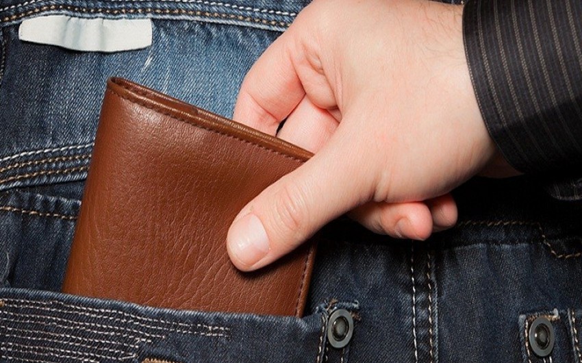 İctimai nəqliyyatda cibgirlik edən şəxs saxlanılıb