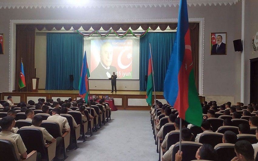 Azərbaycan Ordusunda Milli Qurtuluş günü münasibətilə silsilə tədbirlər keçirilib