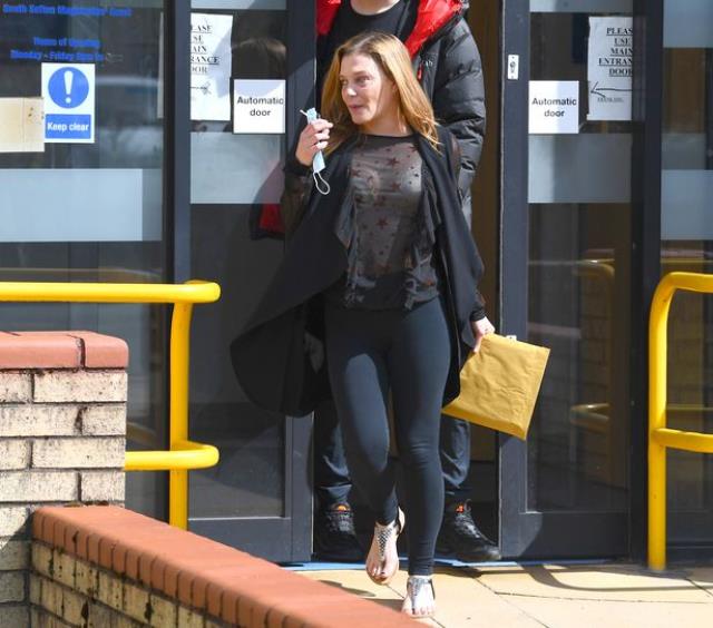 40 yaşlı qadın 15 yaşlı oğlandan hamilə qaldı