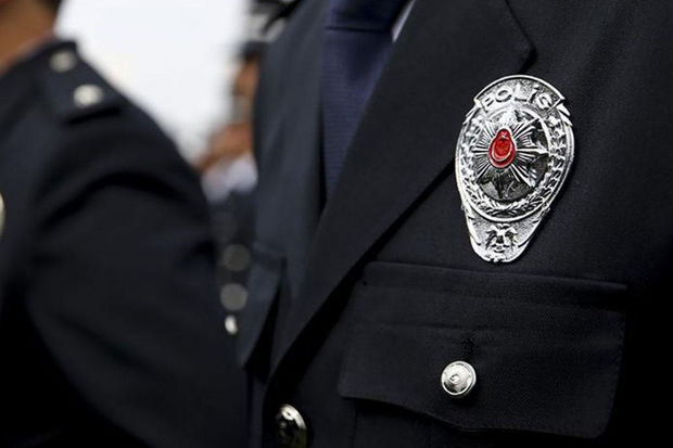 Suriyalı qaçqın onu ölümdən xilas edən türkiyəli polislərə atəş açdı: Yaralılar var