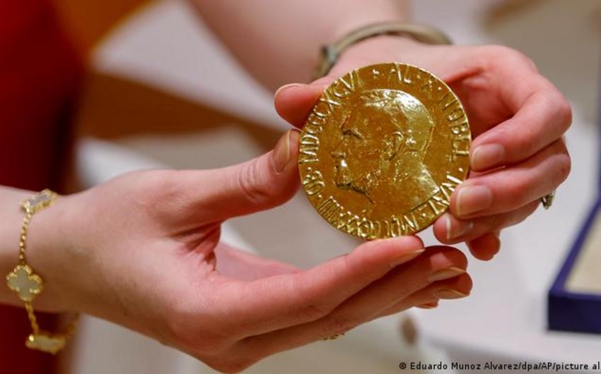 Rusiyalı baş redaktor Nobel mükafatını satıb