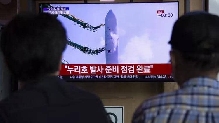 Cənubi Koreya ilk yerli kosmik raketini kosmosa göndərdi