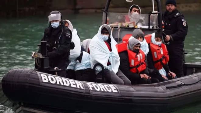 İngiltərə mühacirlərə GPS quraşdırmağa hazırlaşır