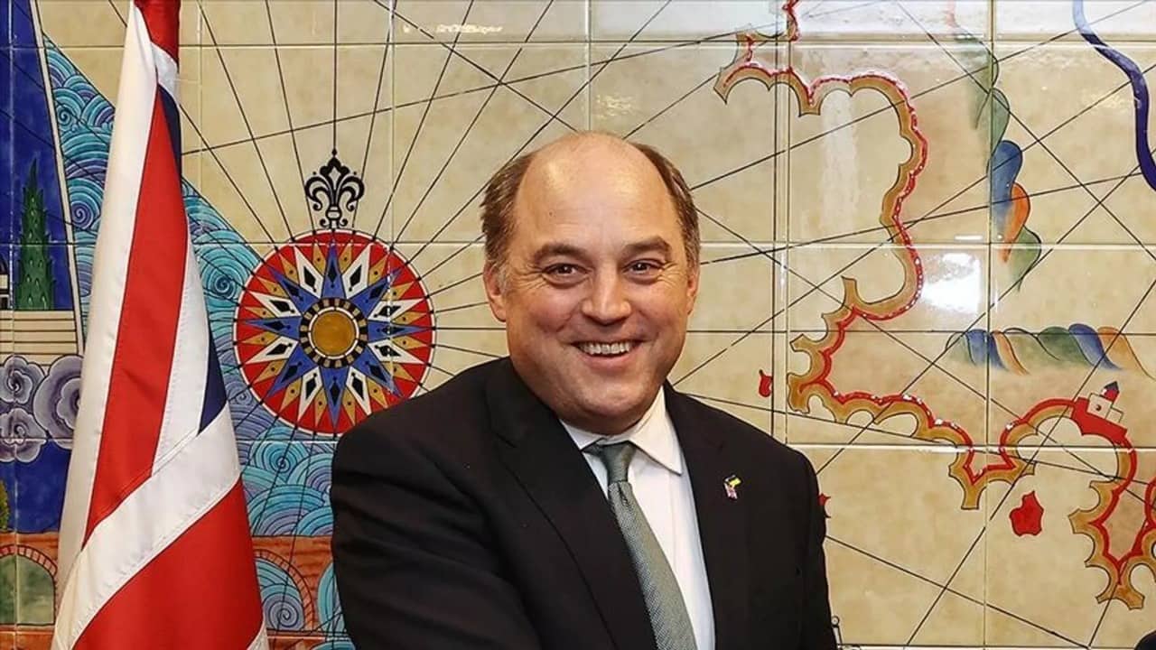 Böyük Britaniyanın Müdafiə Naziri Türkiyəyə gəlir