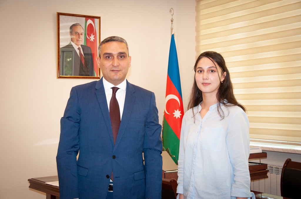 Ali təhsil müəssisələri arasında keçirilən esse müsabiqəsinin qalibi olan MDU  tələbəsi ilə görüş keçirilib