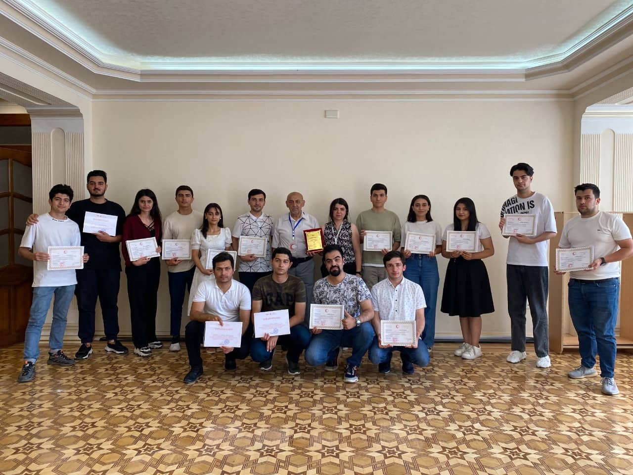 Gənclər üçün ödənişsiz ilk yardım təlimləri başa çatıb