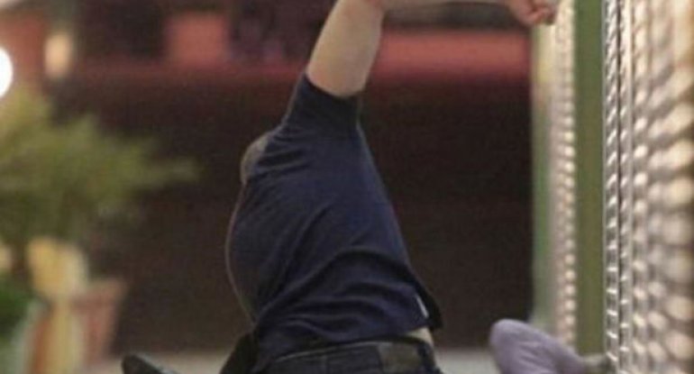 Ağstafada oğul atasını döydü