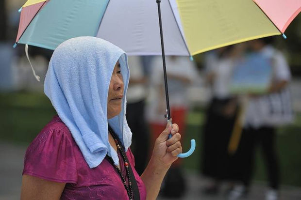 Tokioda dəhşətli istilər baş alıb gedir: Yüzlərlə insan xəstəxanaya yerləşdirilib