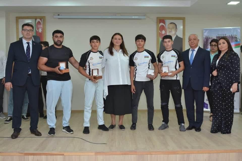 Qənirə Paşayeva yeniyetmə və gənc idmançılarla görüşüb - TOVUZDA