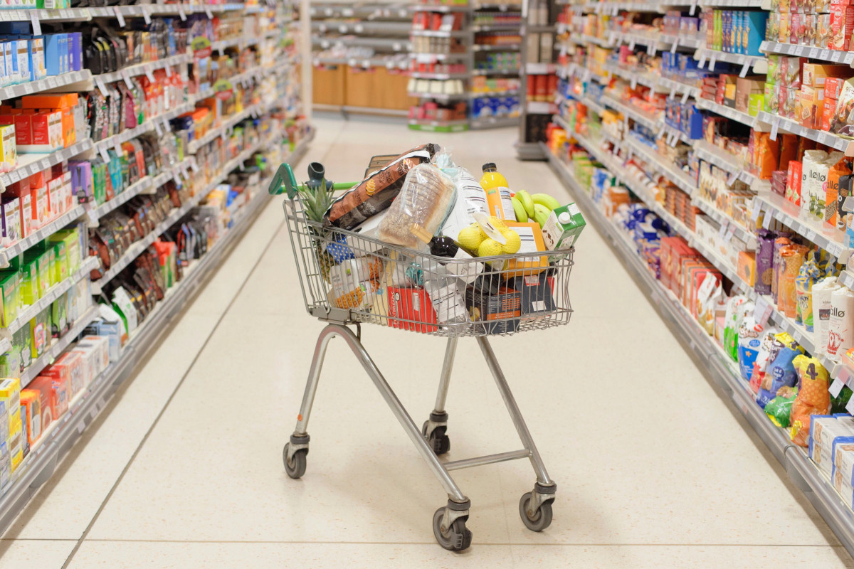 Bakıda məşhur marketdə 28 nəfər zəhərlənib - YENİLƏNİB