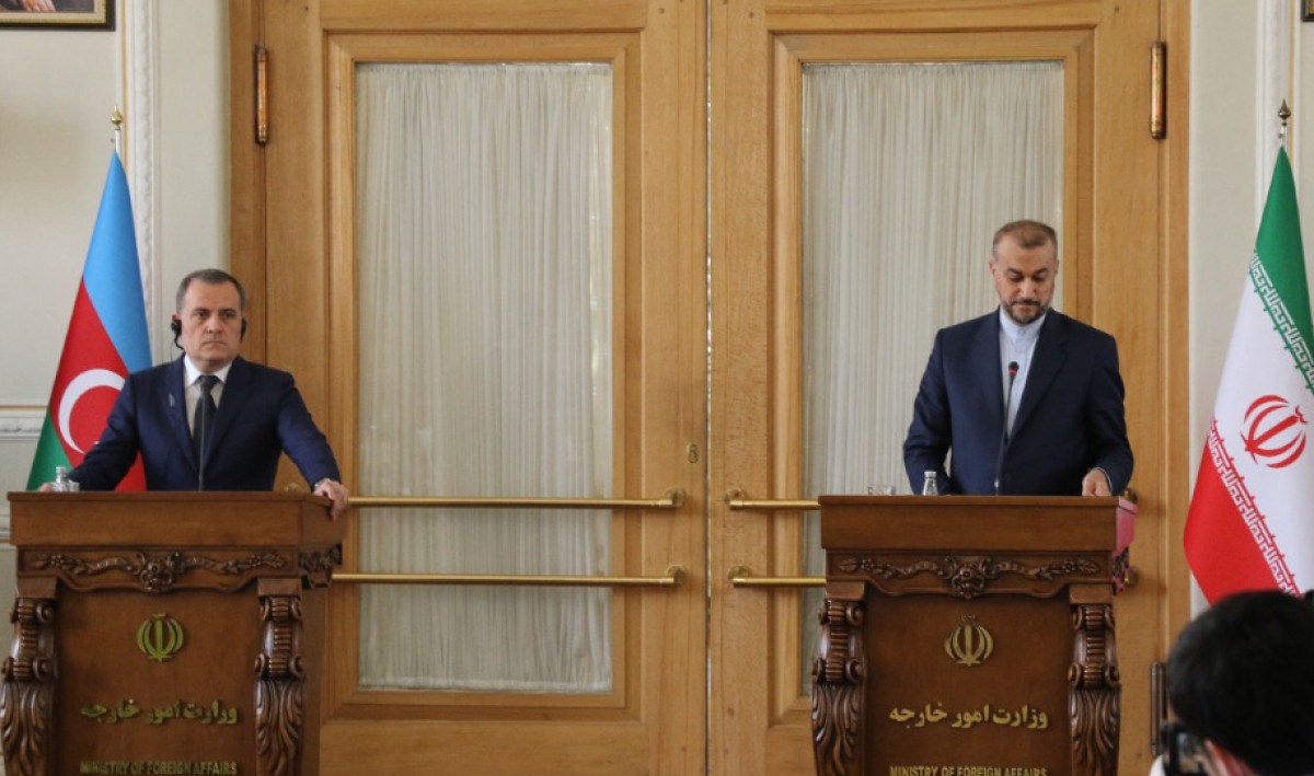 İran və Azərbaycan XİN rəhbərləri Araz çayındakı ekoloji problemi müzakirə edib