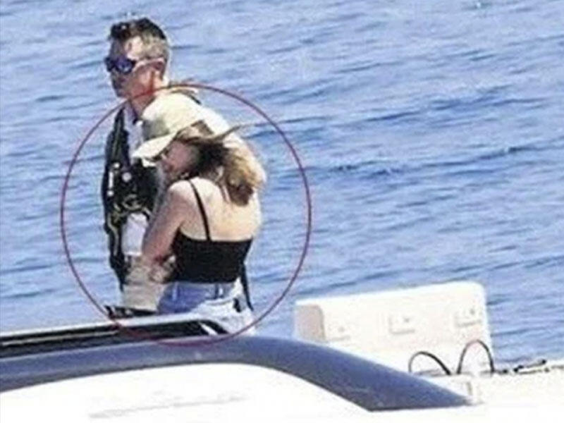 Bil Qeytsin qızı Bodrumda istirahətdədir