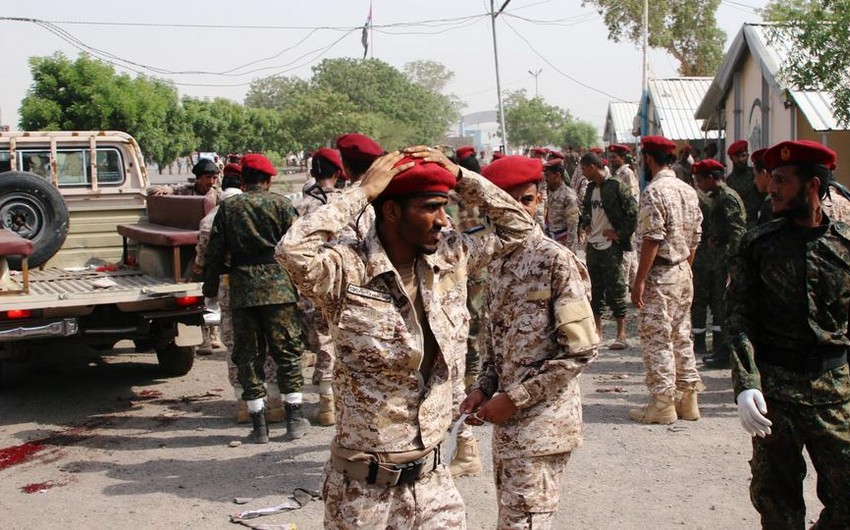 Yəməndə silah anbarında partlayış olub, ölən və yaralananlar var